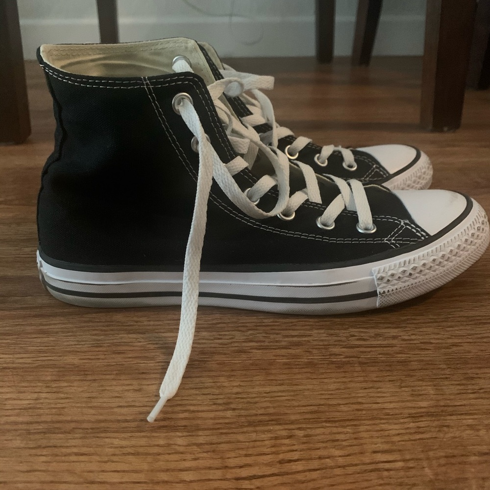 Black converse high top